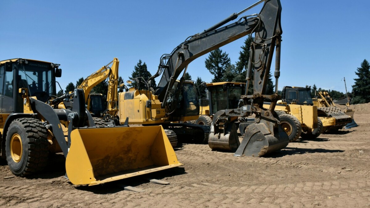 When expanding and elevating your business, used equipment financing can be a savvy financial move. At Sunwise Capital, we specialize in helping businesses finance used equipment quickly and efficiently.